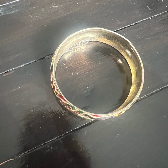 Vintage Gold Elephant Carved Bangle - Picture 2 of 5